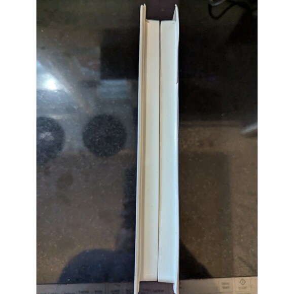 DON BLUTH THUMBELINA JODI BENSON ARIEL CHARO VHS 1994 CLAMSHELL - Picture 4 of 10